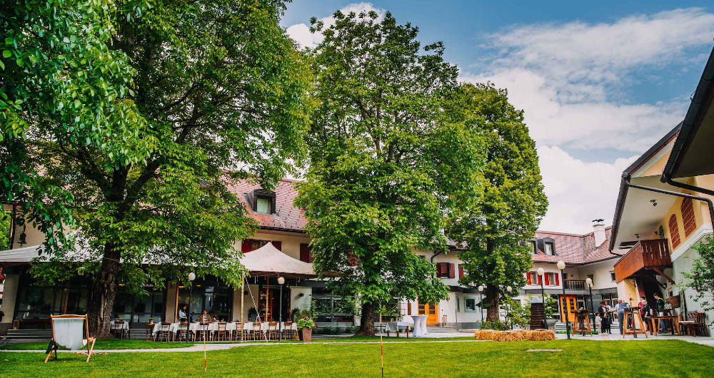 Wedding Venue Dvor Jezersek in Slovenia
